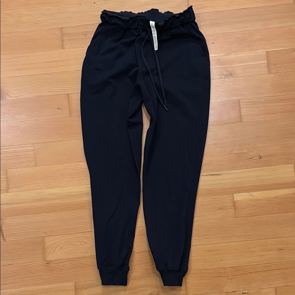 Lululemon Navy On The Fly Joggers 6